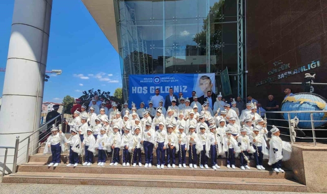 Gölcük'te 78 çocuğa sünnet şöleni düzenlendi