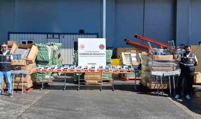Gümrük muhafaza ekiplerinden Ambarlı Limanı'nda 'kaçak optik malzeme' operasyonu