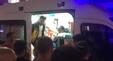 Gümüşhane'de alkollü ilahi dinleme kavgası: 1'i polis 2 kişi yaralı