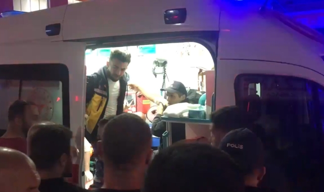 Gümüşhane'de alkollü ilahi dinleme kavgası: 1'i polis 2 kişi yaralı