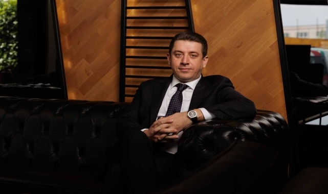 Hareket Proje Taşımacılığı ve Yük Mühendisliği AŞ'den yurt dışında iki farklı proje