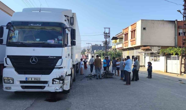 Hatay'da motosiklet tırla çarpıştı: 1 ölü