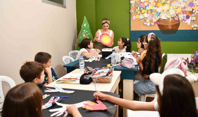 Hayallerini Tepebaşı'nda resmediyorlar