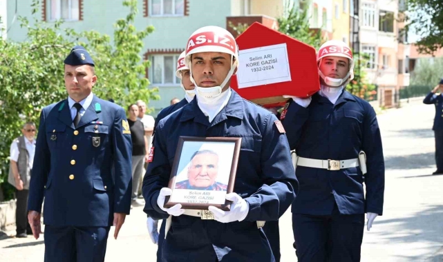 Hayatını kaybeden Bilecik'in son Kore gazisi ebediyete uğurlandı