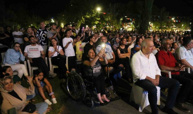 Hemşeri Dernekleri Festivali'nde İhsan Güvenç rüzgarı esti