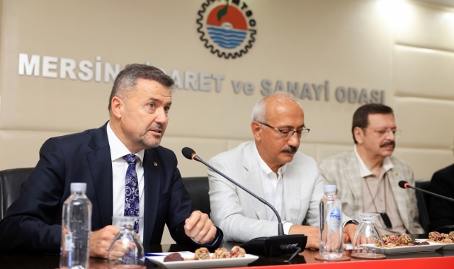 Hisarcıklıoğlu ve Elvan, Mersin'de iş adamları ile bir araya geldi