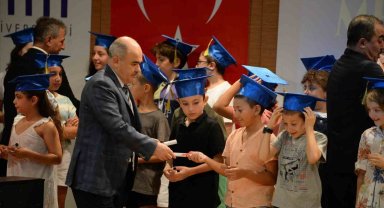Hitit Çocuk Üniversitesi'nde mezuniyet heyecanı