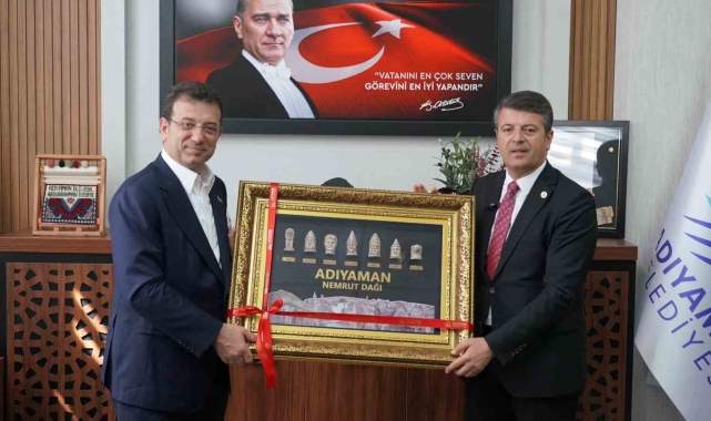 İBB Başkanı İmamoğlu, Adıyaman Belediyesi'ni ziyaret etti