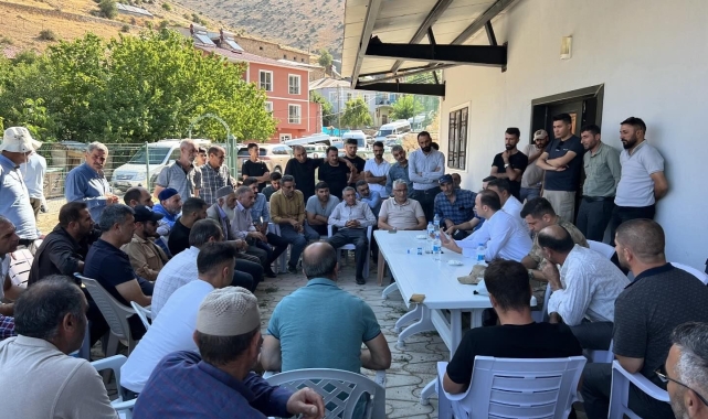 İliç Kaymakamı Dinçer, vatandaşlarla bir araya geldi