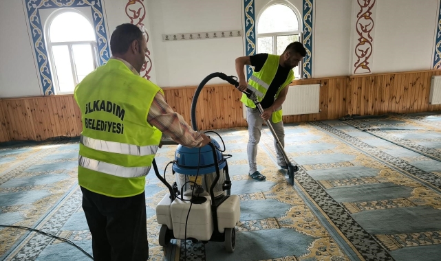 İlkadım'da her gün bir cami temizleniyor