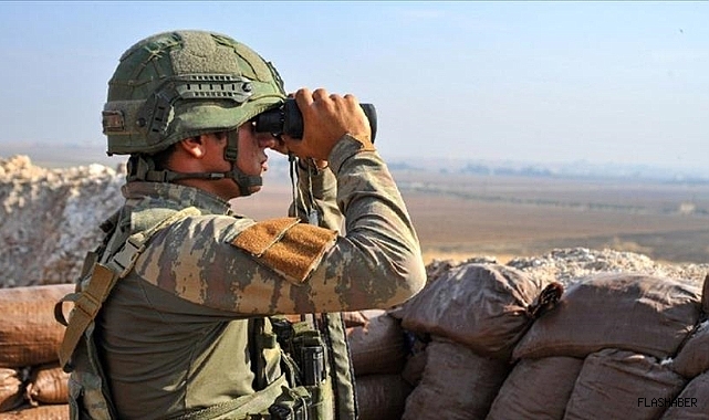 IRAK'IN KUZEYİNDEKİ BARINMA ALANLARINDAN KAÇAN 1 TERÖRİST, HABUR'DA HUDUT KARAKOLUNA TESLİM OLDU!