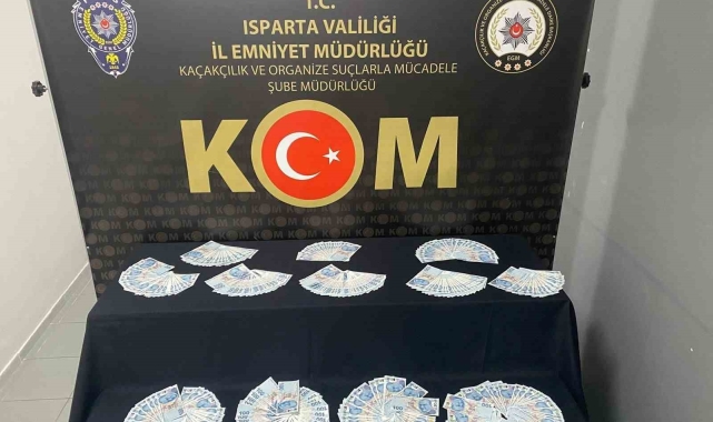 Isparta'da 37 bin lira sahte para ele geçirildi