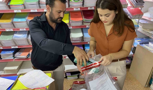 İSTOÇ'ta kırtasiye denetimi, şüpheli ürünlerden numune alındı