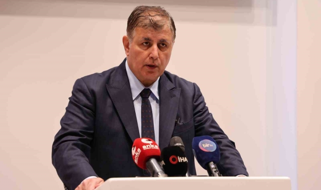 İzmir Büyükşehir Belediye Başkanı Tugay'dan yangın açıklaması: "İmara açılması mümkün olmayacak"