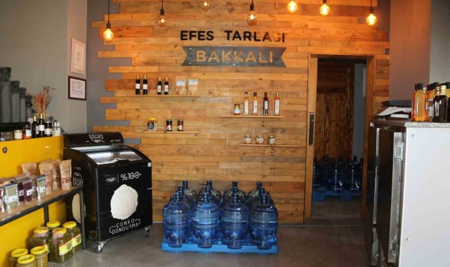 İzmir Su Efes Tarlası Bakkalı'nda