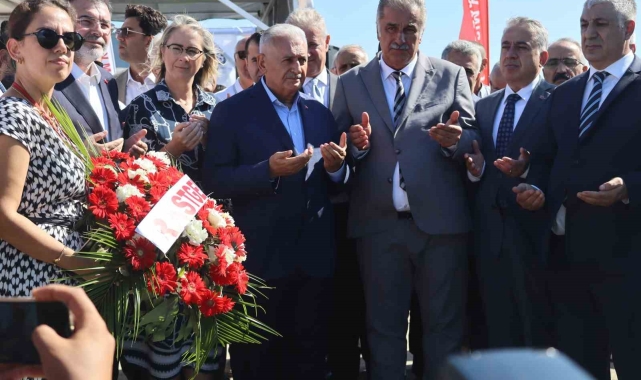 İzmir'de balıkçılar 'Vira Bismillah' dedi