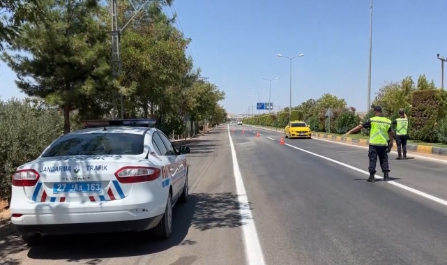 Jandarmadan ticari taksilerde emniyet kemeri denetimi