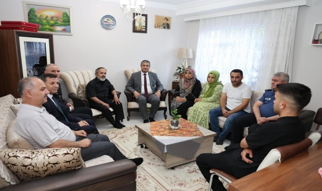 Karabük'te şehit Jandarma Astsubay Kıdemli Çavuş Muhammet Kalaz'ın ailesine şehadet belgesi verildi