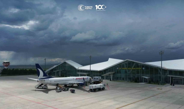 Kars'ta Temmuz ayında 51 bin 763 kişi uçtu