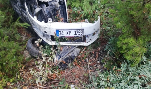 Kastamonu'da devrilen otomobildeki 2 kişi yaralandı