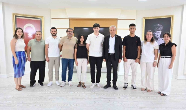 Kepez Belediyesi, YKS'de başarılı öğrencilere de burs verecek