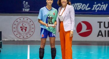 Kepezli 15 yaşındaki Gazil'in Avrupa deneyimi