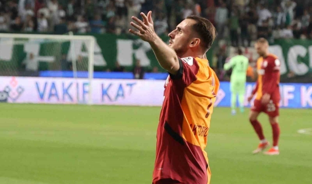 Kerem Aktürkoğlu: "Kolumda kaptanlık bandı olmasa da saha içi ve saha dışı inisiyatif alacağım"