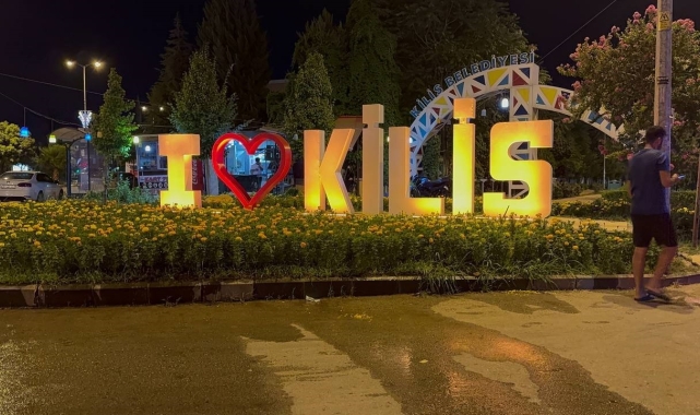 Kilis'te deprem paniği: Merkez üssü Suriye olan deprem Kilis'te hissedildi