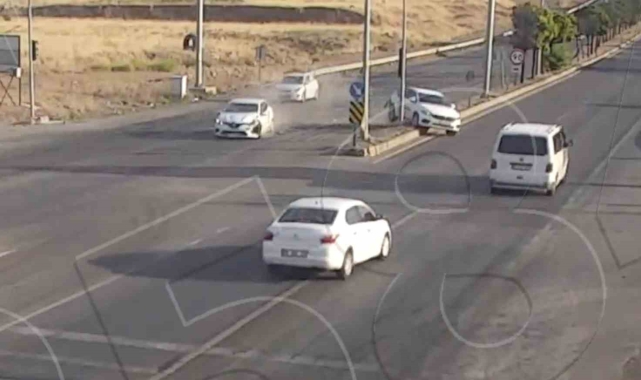 Kırıkkale'deki trafik kazaları KGYS kamerasında