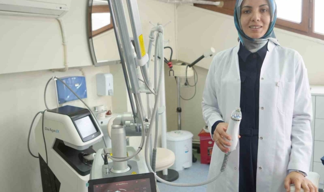 Kırışıklık, akne ve yara izleri altın iğne ile tedavi ediliyor