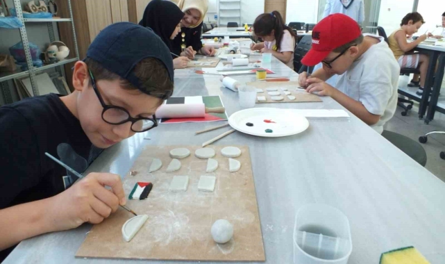 Kocaelili çocuklar Filistin için haykırdı