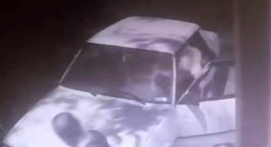 Kontrolden çıkan araç, doğranmış demirlere çarparak durabildi