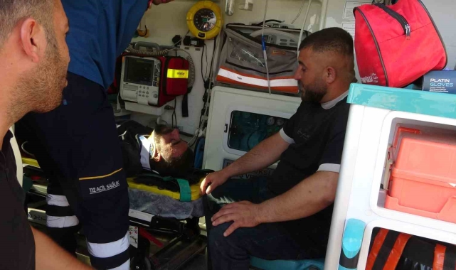 Kontrolden çıkan hafif ticari araç takla: 1'i ağır 4 yaralı