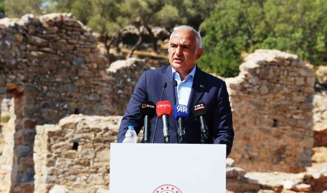 Kültür ve Turizm Bakanı Ersoy: "Geleceğe Miras Projesi ile tarihimizi yeniden canlandırıyoruz"
