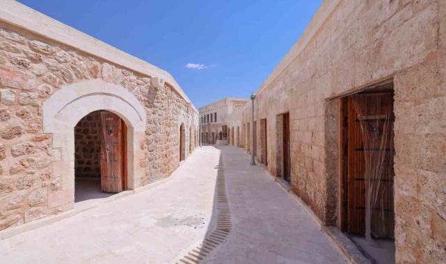 Kültür ve Turizm Bakanlığı Dargeçit'teki 400 yıllık çarşıyı tarihi dokusuna kavuşturdu