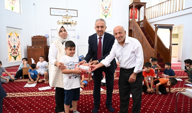 Kur'an kursunda başarılı olan öğrenciler ödüllendirildi