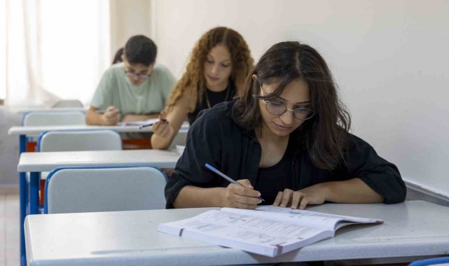 Kurs merkezlerinde YKS'ye hazırlanan öğrencilerden bin 672'si üniversiteli oldu