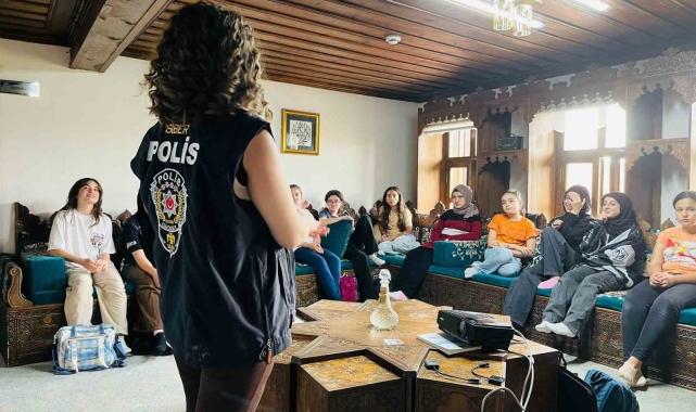 Kütahya'da öğrencilere siber güvenlik, teknoloji bağımlılığı eğitimi