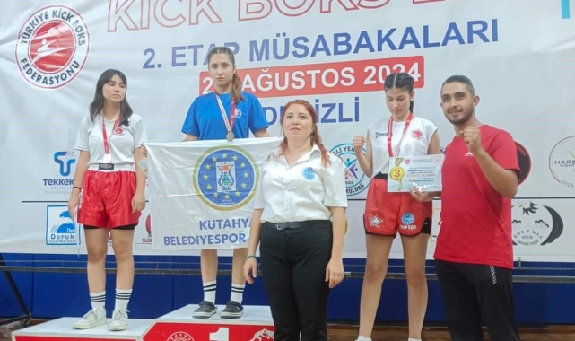 Kütahyalı sporcular başarıya doymuyor