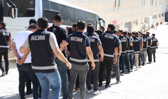 "Kuyu-16" operasyonunda yakalanan şüpheliler adliyeye sevk edildi