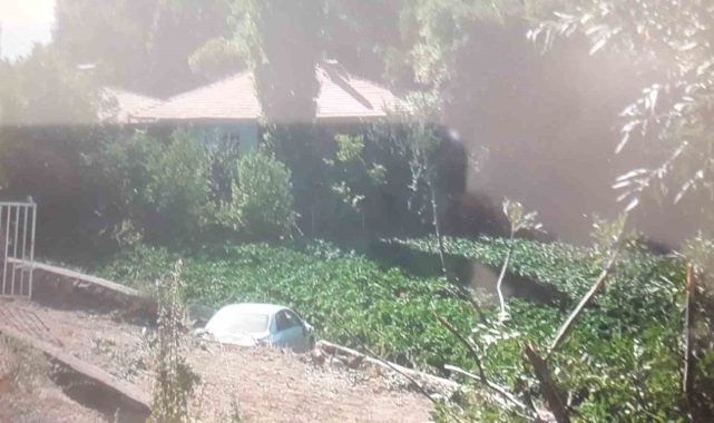 Malatya'da otomobil şarampole uçtu: 3 yaralı