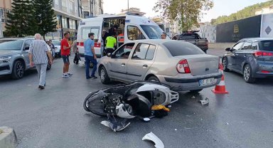 Manavgat'ta otomobil ile motosiklet çarpıştı: 2 yaralı