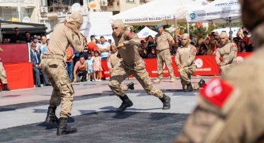 Manisa'da komandoların gösterisi mest etti