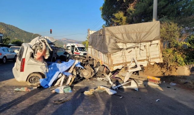 Manisa'da trafik kazası: 4 ölü