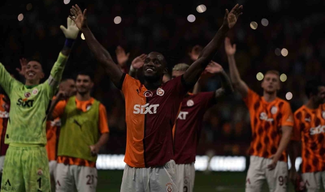 Michy Batshuayi, ilkleri yaşadı