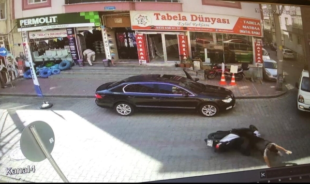 Motosikletli çocuğun devrildiği anlar kamerada