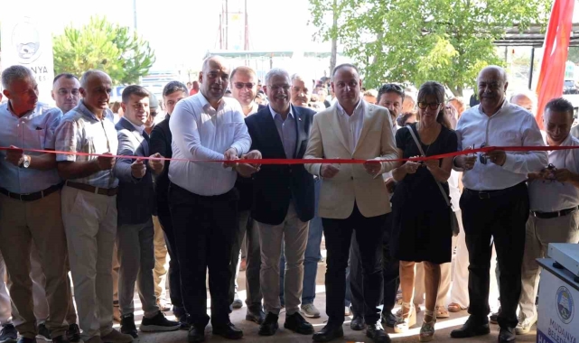 Mudanya kapalı pazar yeri açıldı