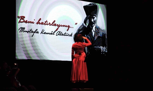 Müzikal belgesel 'Kemal' Osmangazi'de sahnelendi