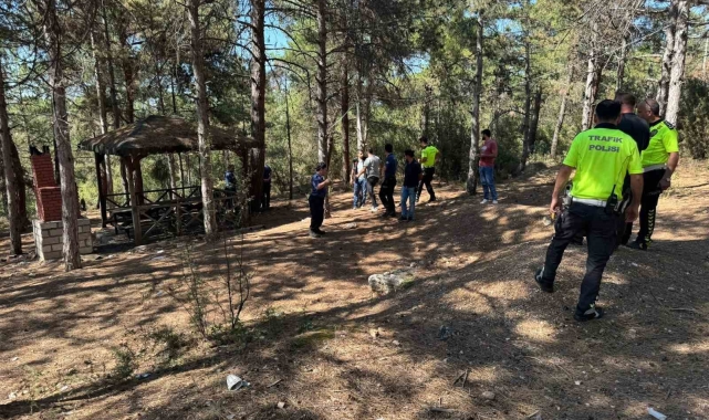 Ormanda baygın hale bulunan şahıs polis ve sağlık ekiplerini harekete geçirdi