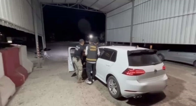 Osmaniye'de durdurulan otomobilde 6 kilo 500 gram uyuşturucu çıktı